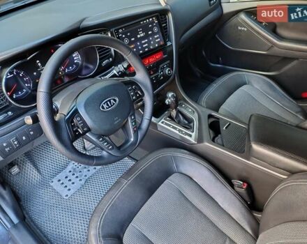 Сірий Кіа Оптіма, об'ємом двигуна 2 л та пробігом 200 тис. км за 10999 $, фото 14 на Automoto.ua