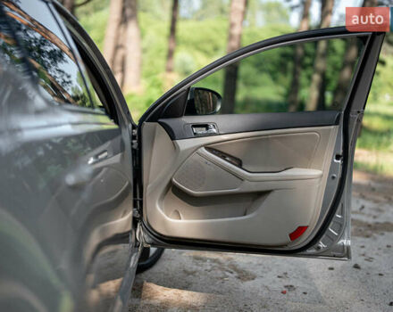 Серый Киа Оптима, объемом двигателя 2.4 л и пробегом 200 тыс. км за 9000 $, фото 47 на Automoto.ua