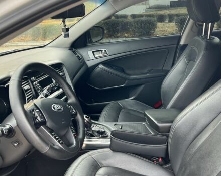 Серый Киа Оптима, объемом двигателя 2 л и пробегом 126 тыс. км за 9200 $, фото 9 на Automoto.ua