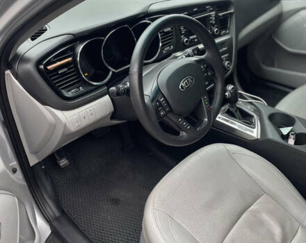 Сірий Кіа Оптіма, об'ємом двигуна 2.36 л та пробігом 275 тис. км за 9500 $, фото 7 на Automoto.ua