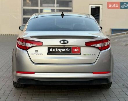 Серый Киа Оптима, объемом двигателя 2.4 л и пробегом 293 тыс. км за 10990 $, фото 4 на Automoto.ua