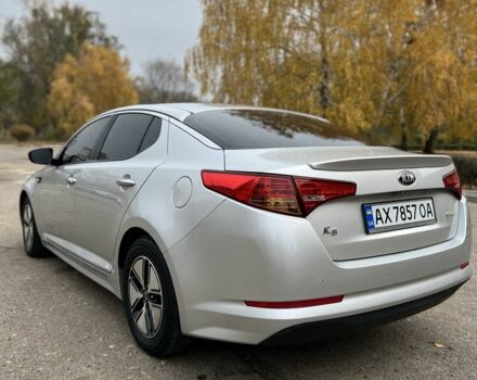 Серый Киа Оптима, объемом двигателя 2 л и пробегом 126 тыс. км за 9200 $, фото 4 на Automoto.ua