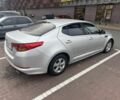 Серый Киа Оптима, объемом двигателя 2 л и пробегом 238 тыс. км за 6700 $, фото 2 на Automoto.ua