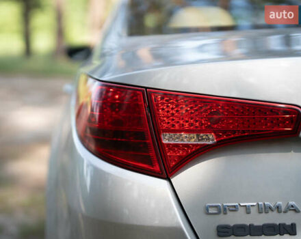 Серый Киа Оптима, объемом двигателя 2.4 л и пробегом 200 тыс. км за 9000 $, фото 55 на Automoto.ua