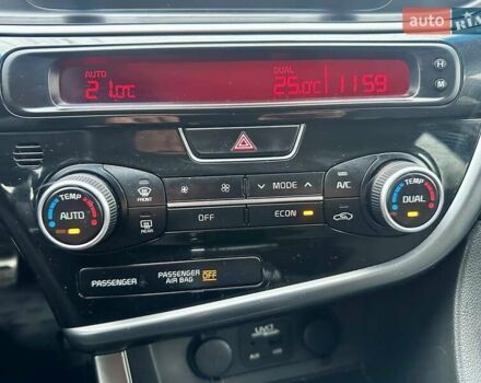 Серый Киа Оптима, объемом двигателя 2.36 л и пробегом 209 тыс. км за 9500 $, фото 38 на Automoto.ua