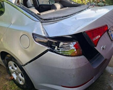 Сірий Кіа Оптіма, об'ємом двигуна 2 л та пробігом 160 тис. км за 3350 $, фото 5 на Automoto.ua