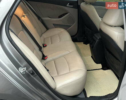 Сірий Кіа Оптіма, об'ємом двигуна 2.36 л та пробігом 220 тис. км за 8500 $, фото 20 на Automoto.ua