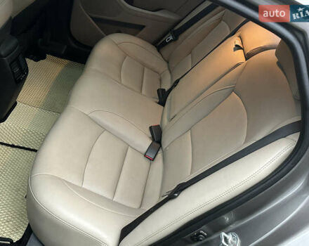 Сірий Кіа Оптіма, об'ємом двигуна 2.36 л та пробігом 220 тис. км за 8500 $, фото 19 на Automoto.ua