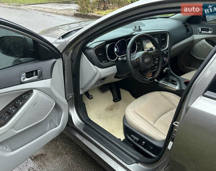 Сірий Кіа Оптіма, об'ємом двигуна 2.36 л та пробігом 220 тис. км за 8500 $, фото 15 на Automoto.ua