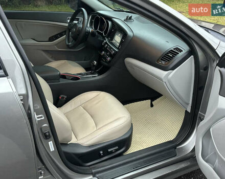 Сірий Кіа Оптіма, об'ємом двигуна 2.36 л та пробігом 220 тис. км за 8500 $, фото 16 на Automoto.ua