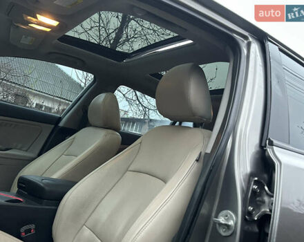 Сірий Кіа Оптіма, об'ємом двигуна 2.36 л та пробігом 220 тис. км за 8500 $, фото 18 на Automoto.ua