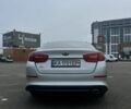 Сірий Кіа Оптіма, об'ємом двигуна 2 л та пробігом 246 тис. км за 7600 $, фото 7 на Automoto.ua