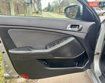 Серый Киа Оптима, объемом двигателя 2.36 л и пробегом 209 тыс. км за 9500 $, фото 39 на Automoto.ua