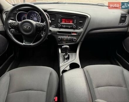 Сірий Кіа Оптіма, об'ємом двигуна 2.36 л та пробігом 183 тис. км за 8800 $, фото 19 на Automoto.ua