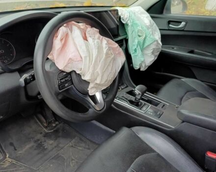 Серый Киа Оптима, объемом двигателя 2 л и пробегом 535 тыс. км за 5000 $, фото 2 на Automoto.ua