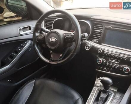 Киа Оптима 2015 в Чугуеве на Automoto.ua Серый Киа Оптима, объемом двигателя 2.36 л и пробегом 60 тыс. км за 10900 $, фото 3 на Automoto.ua