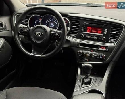 Сірий Кіа Оптіма, об'ємом двигуна 2.36 л та пробігом 183 тис. км за 8800 $, фото 22 на Automoto.ua