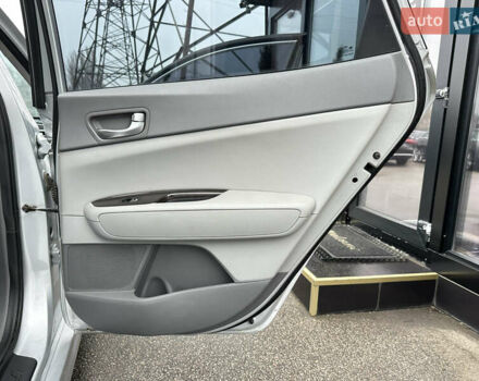 Серый Киа Оптима, объемом двигателя 2.4 л и пробегом 155 тыс. км за 12200 $, фото 21 на Automoto.ua