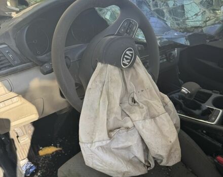 Сірий Кіа Оптіма, об'ємом двигуна 2.4 л та пробігом 150 тис. км за 3200 $, фото 7 на Automoto.ua