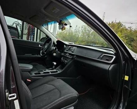 Серый Киа Оптима, объемом двигателя 2.36 л и пробегом 120 тыс. км за 10000 $, фото 26 на Automoto.ua