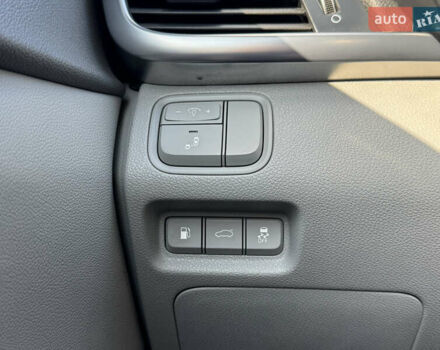 Серый Киа Оптима, объемом двигателя 2.36 л и пробегом 180 тыс. км за 11500 $, фото 25 на Automoto.ua