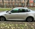 Серый Киа Оптима, объемом двигателя 1.59 л и пробегом 100 тыс. км за 11000 $, фото 2 на Automoto.ua