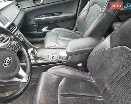 Серый Киа Оптима, объемом двигателя 1.69 л и пробегом 190 тыс. км за 12500 $, фото 5 на Automoto.ua