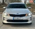 Сірий Кіа Оптіма, об'ємом двигуна 2.36 л та пробігом 202 тис. км за 10700 $, фото 1 на Automoto.ua