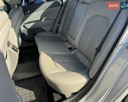 Серый Киа Оптима, объемом двигателя 2.36 л и пробегом 180 тыс. км за 11500 $, фото 15 на Automoto.ua