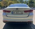 Серый Киа Оптима, объемом двигателя 2 л и пробегом 217 тыс. км за 13200 $, фото 3 на Automoto.ua
