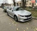 Серый Киа Оптима, объемом двигателя 1.59 л и пробегом 100 тыс. км за 11000 $, фото 1 на Automoto.ua