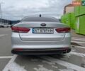 Сірий Кіа Оптіма, об'ємом двигуна 2.36 л та пробігом 156 тис. км за 11750 $, фото 19 на Automoto.ua