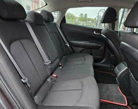 Серый Киа Оптима, объемом двигателя 2.36 л и пробегом 120 тыс. км за 10000 $, фото 33 на Automoto.ua