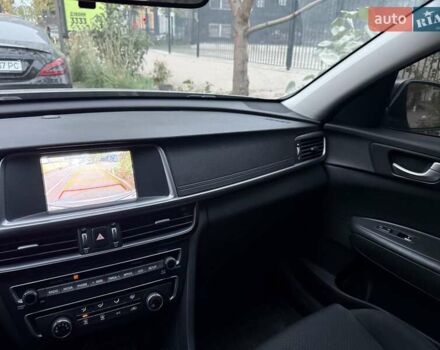 Киа Оптима 2017 в Киеве на Automoto.ua Серый Киа Оптима, объемом двигателя 2.36 л и пробегом 101 тыс. км за 11500 $, фото 23 на Automoto.ua