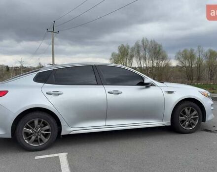 Серый Киа Оптима, объемом двигателя 2.36 л и пробегом 183 тыс. км за 8800 $, фото 3 на Automoto.ua