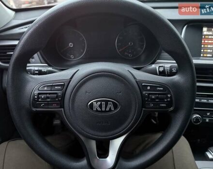 Киа Оптима 2017 в Киеве на Automoto.ua Серый Киа Оптима, объемом двигателя 2.36 л и пробегом 101 тыс. км за 11500 $, фото 10 на Automoto.ua
