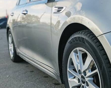 Серый Киа Оптима, объемом двигателя 2.4 л и пробегом 126 тыс. км за 11000 $, фото 4 на Automoto.ua