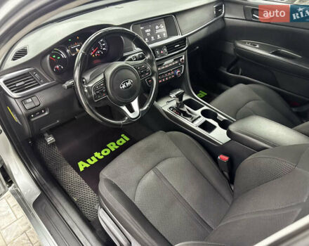 Серый Киа Оптима, объемом двигателя 2 л и пробегом 95 тыс. км за 17900 $, фото 7 на Automoto.ua
