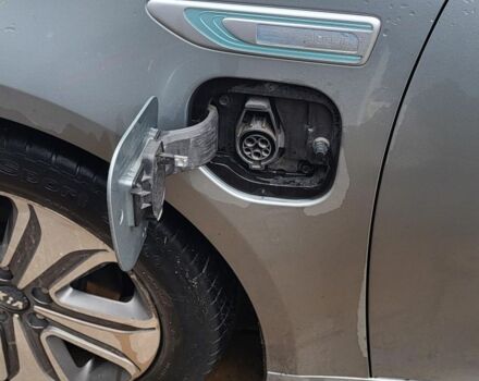 Сірий Кіа Оптіма, об'ємом двигуна 2 л та пробігом 107 тис. км за 15700 $, фото 7 на Automoto.ua