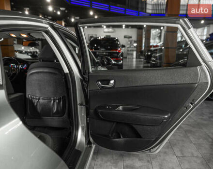 Сірий Кіа Оптіма, об'ємом двигуна 2 л та пробігом 70 тис. км за 16900 $, фото 38 на Automoto.ua