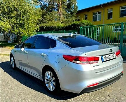 Серый Киа Оптима, объемом двигателя 2.4 л и пробегом 108 тыс. км за 9800 $, фото 3 на Automoto.ua
