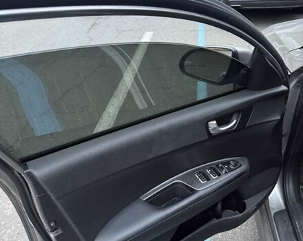 Серый Киа Оптима, объемом двигателя 2.36 л и пробегом 101 тыс. км за 9500 $, фото 24 на Automoto.ua