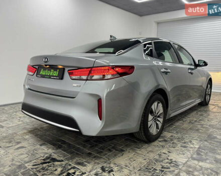 Серый Киа Оптима, объемом двигателя 2 л и пробегом 95 тыс. км за 17900 $, фото 3 на Automoto.ua