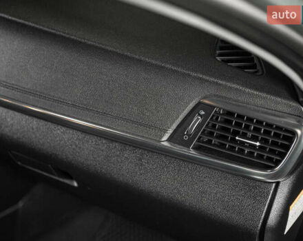 Сірий Кіа Оптіма, об'ємом двигуна 2 л та пробігом 70 тис. км за 16900 $, фото 41 на Automoto.ua