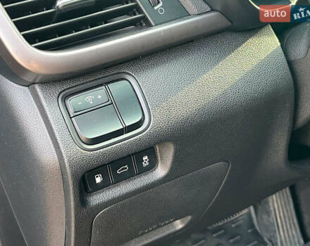 Серый Киа Оптима, объемом двигателя 2.4 л и пробегом 101 тыс. км за 10490 $, фото 28 на Automoto.ua