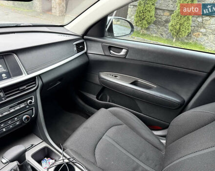 Сірий Кіа Оптіма, об'ємом двигуна 2.36 л та пробігом 171 тис. км за 13500 $, фото 12 на Automoto.ua