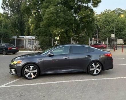 Серый Киа Оптима, объемом двигателя 2.36 л и пробегом 180 тыс. км за 15990 $, фото 3 на Automoto.ua