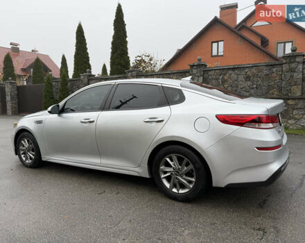 Сірий Кіа Оптіма, об'ємом двигуна 2.36 л та пробігом 171 тис. км за 13500 $, фото 7 на Automoto.ua