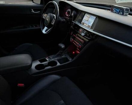 Серый Киа Оптима, объемом двигателя 2.36 л и пробегом 180 тыс. км за 15990 $, фото 17 на Automoto.ua