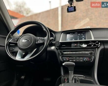 Серый Киа Оптима, объемом двигателя 2.36 л и пробегом 180 тыс. км за 13900 $, фото 30 на Automoto.ua